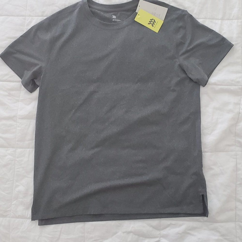 Men's All in Motion athletic short sleeve shirt Large